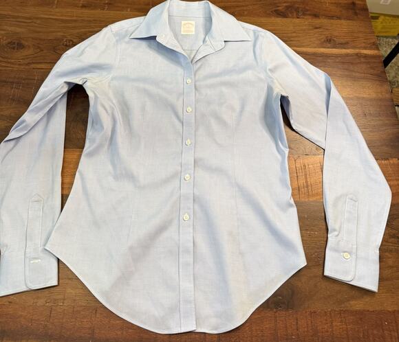 Brooks Brothers Tops - Brooks Brothers Fitted Non-Iron Button Down Shirt Womens 6 Blue Cotton